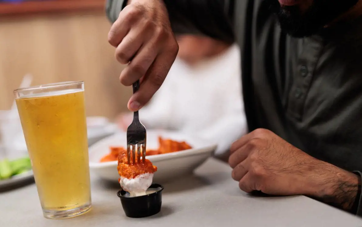 Ask the Experts: What Beer Pairs Best With My Wing Order?