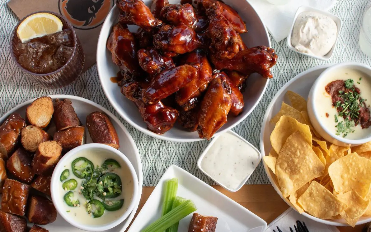 Game Day Eats Made Easy with Wings and Rings
